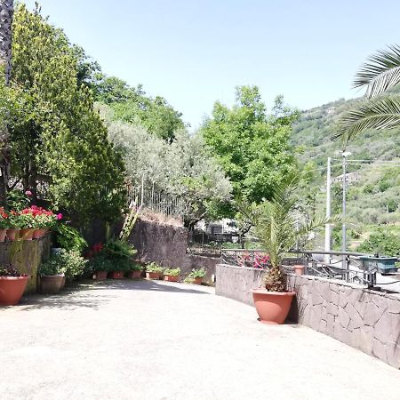 Bed and Breakfast Il Giardino Pimonte Exterior foto
