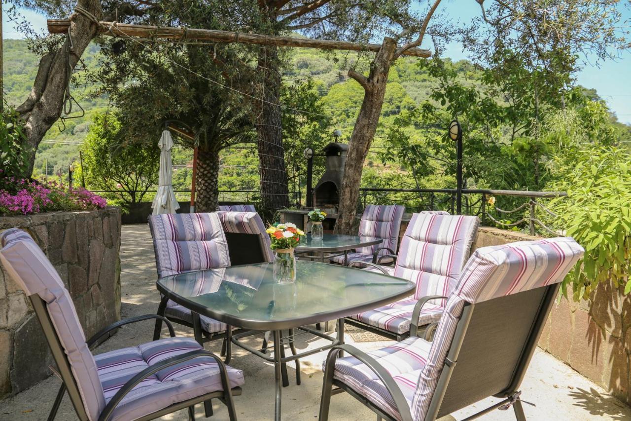 Bed and Breakfast Il Giardino Pimonte Exterior foto