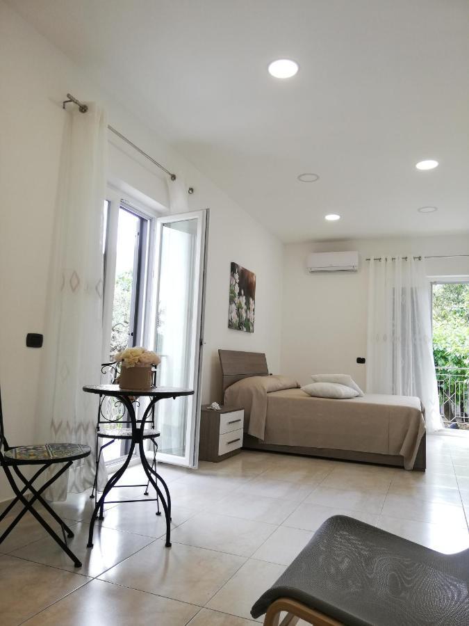 Bed and Breakfast Il Giardino Pimonte Exterior foto